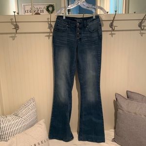 Flare Leg button fly jeans. Size 6 Long.